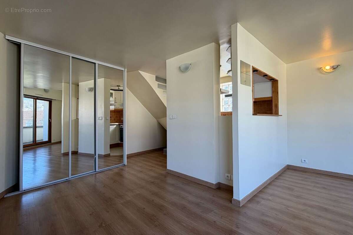 Appartement à CHAVILLE