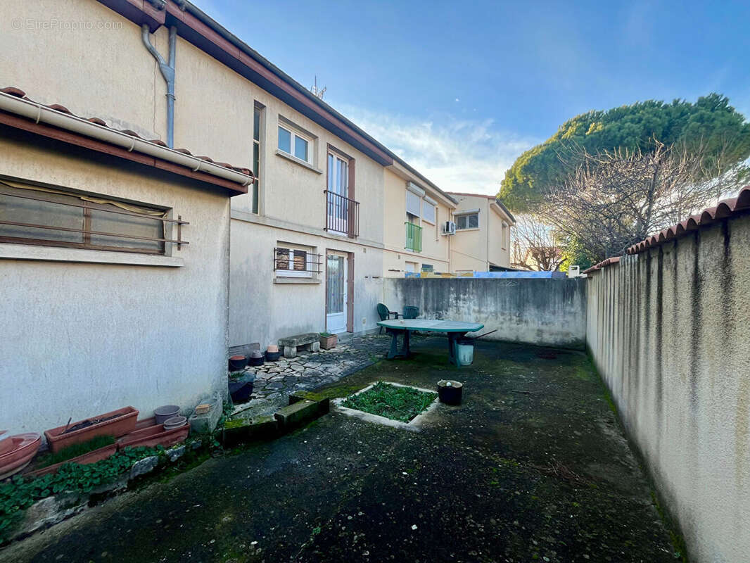 Maison à MONTELIMAR