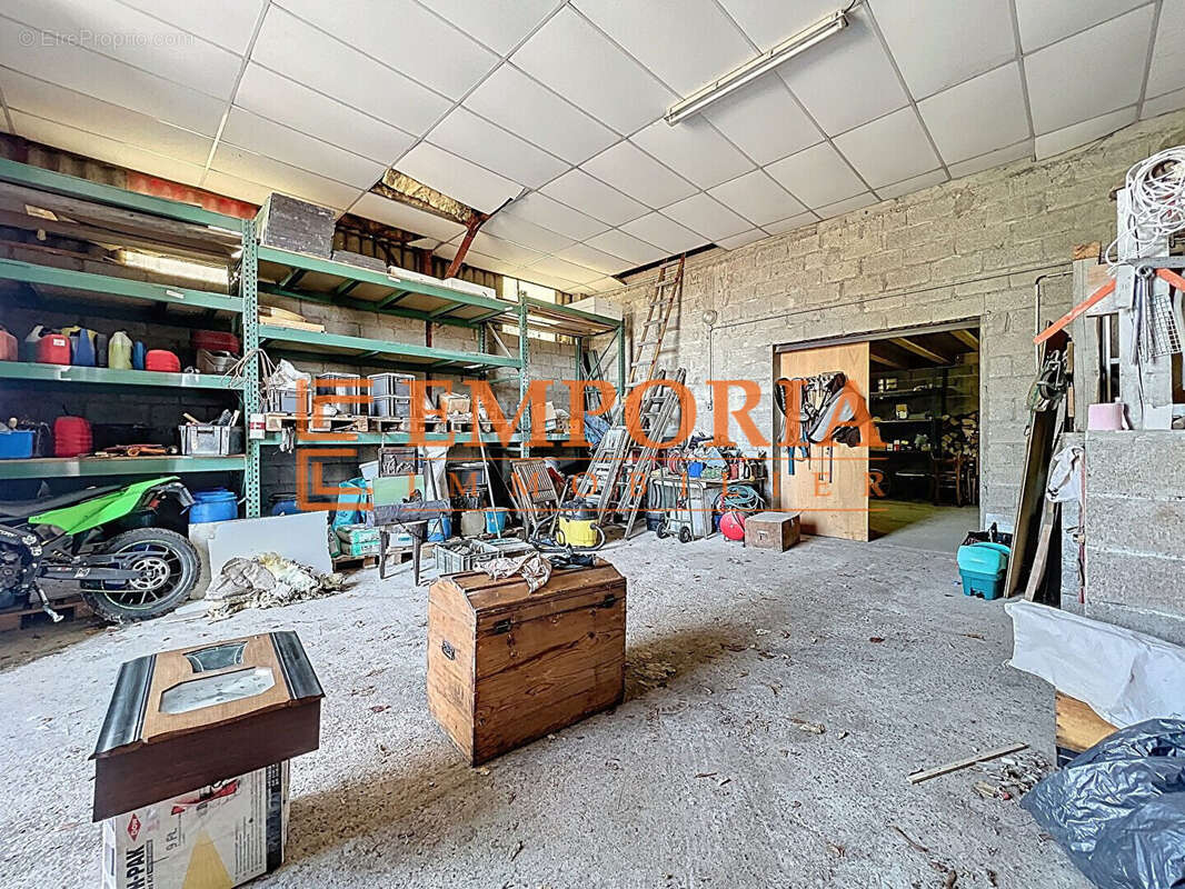 Commerce à HIRSINGUE