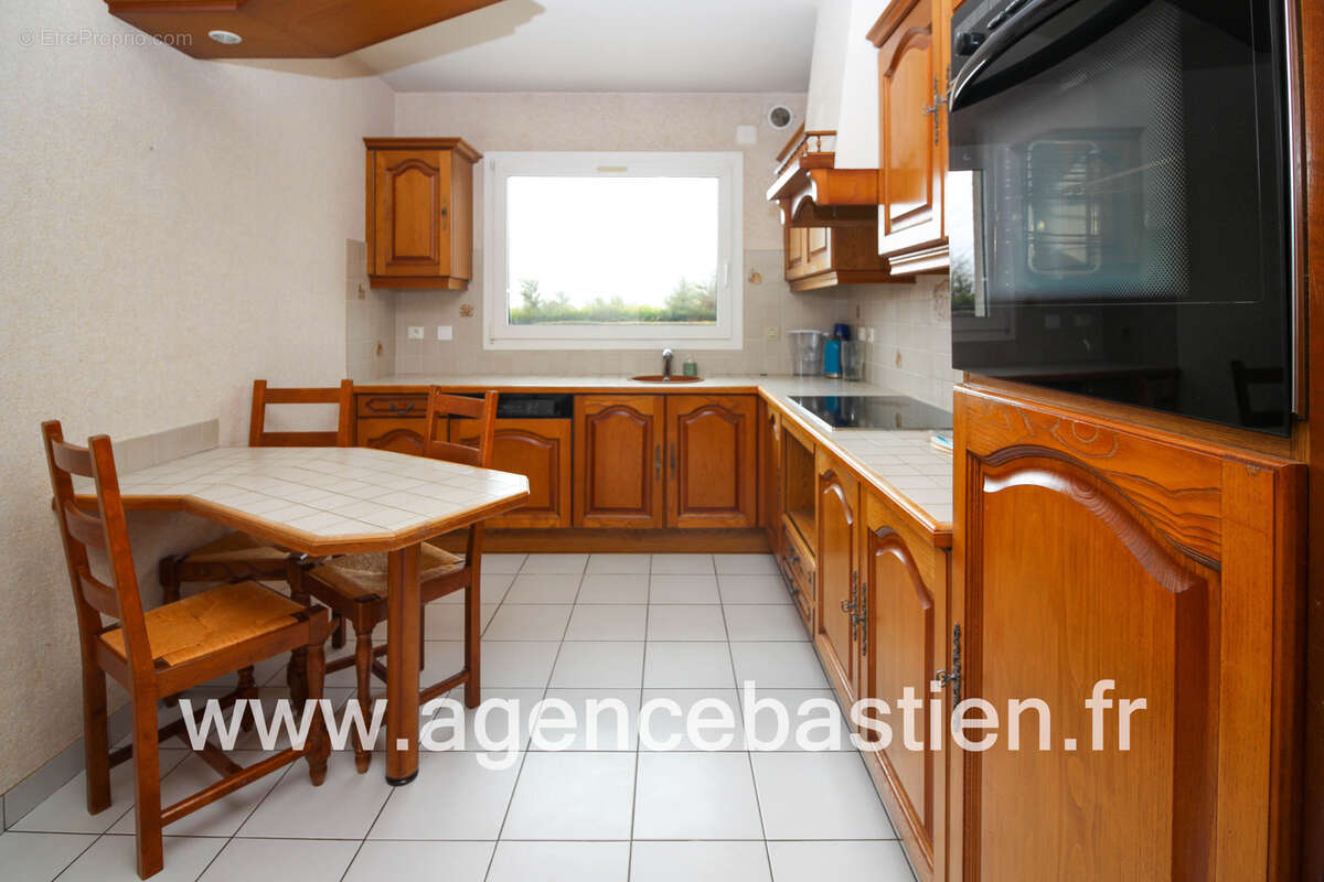 Maison à DIVONNE-LES-BAINS