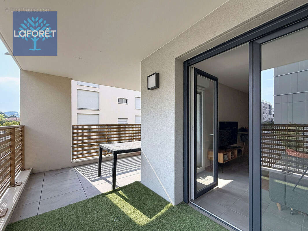 Appartement Brignais 3 pièces - 60 m2 - Box - Place de stationnement - photo 8