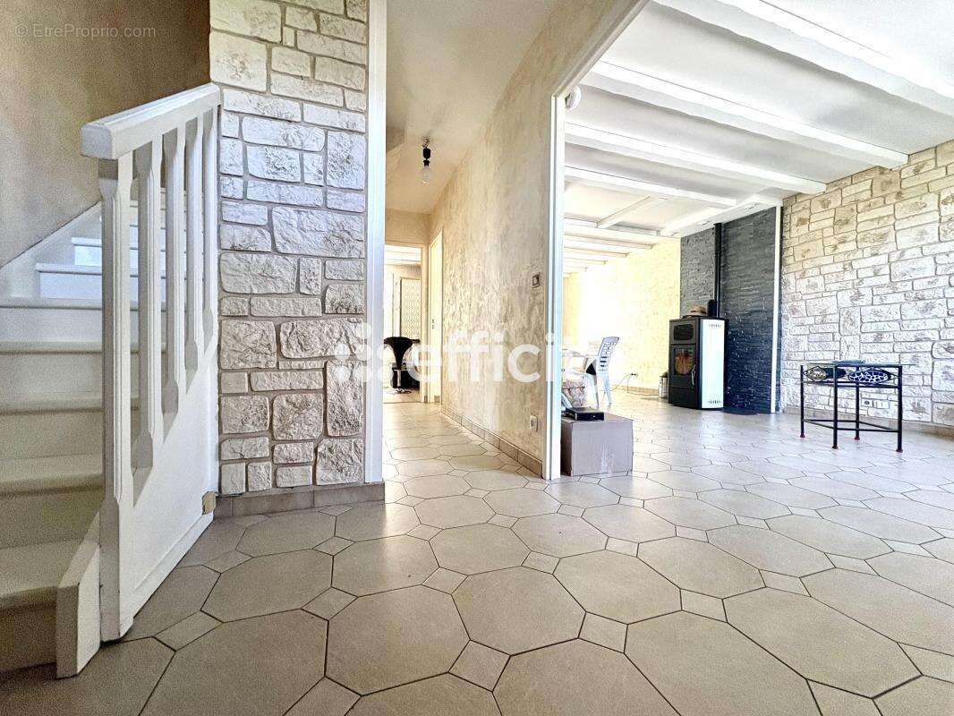 Maison 100 m² à Saint-Martin-Du-Tertre  - photo 13