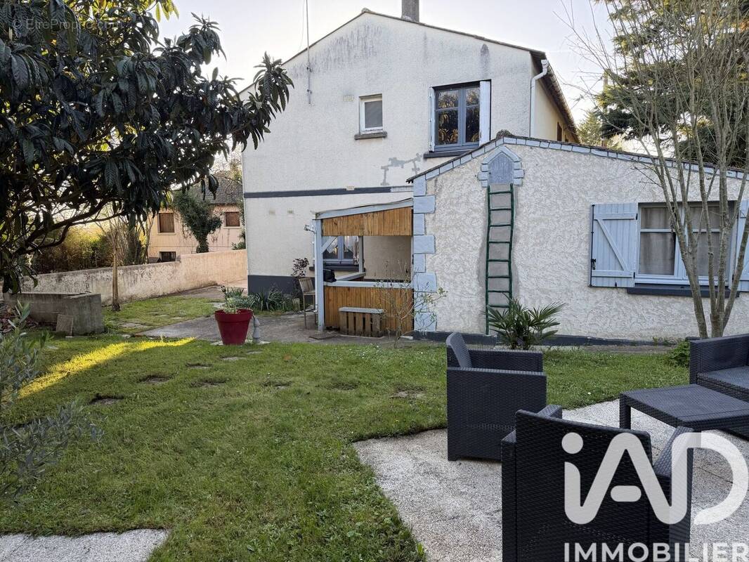Photo 1 - Maison à THURE