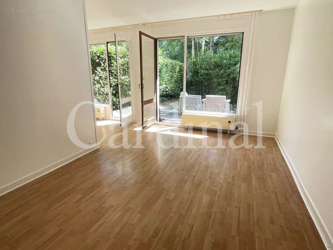 Appartement à NOISY-LE-ROI