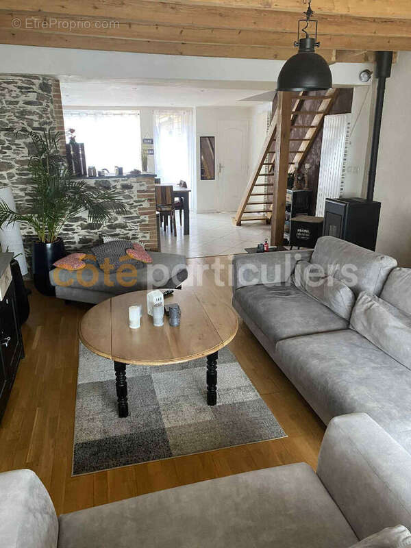 Maison à LE MAY-SUR-EVRE