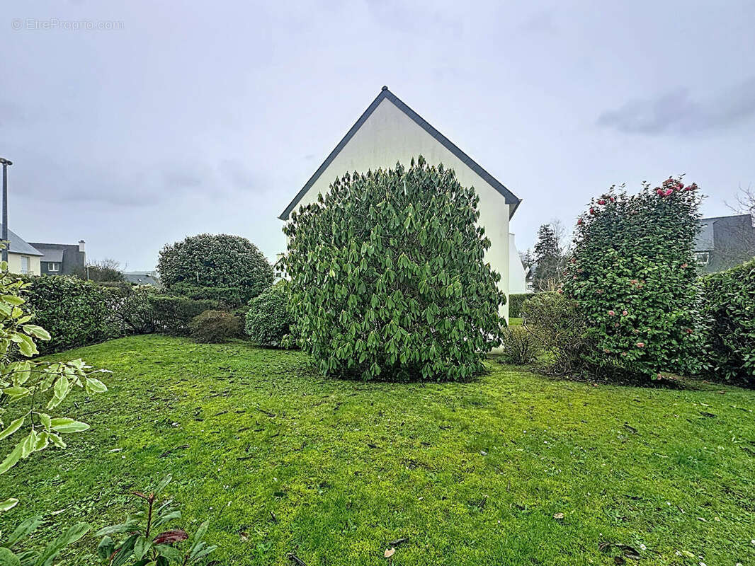 Maison à LE RELECQ-KERHUON