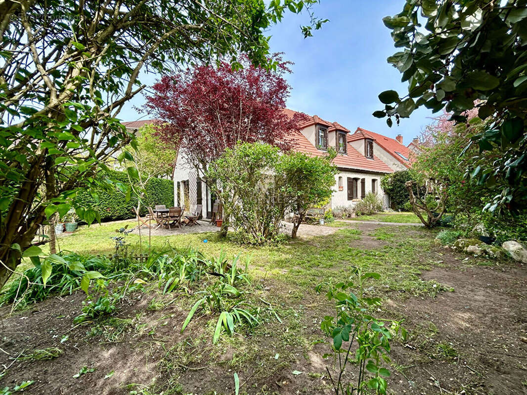 Maison Acheres 6 pièce(s) 129 m2 - photo 17