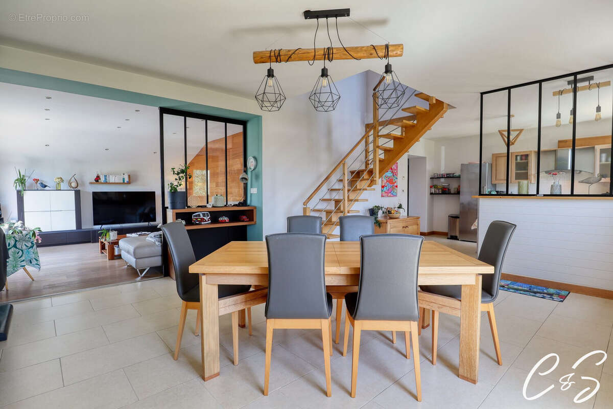 Maison à POULDREUZIC