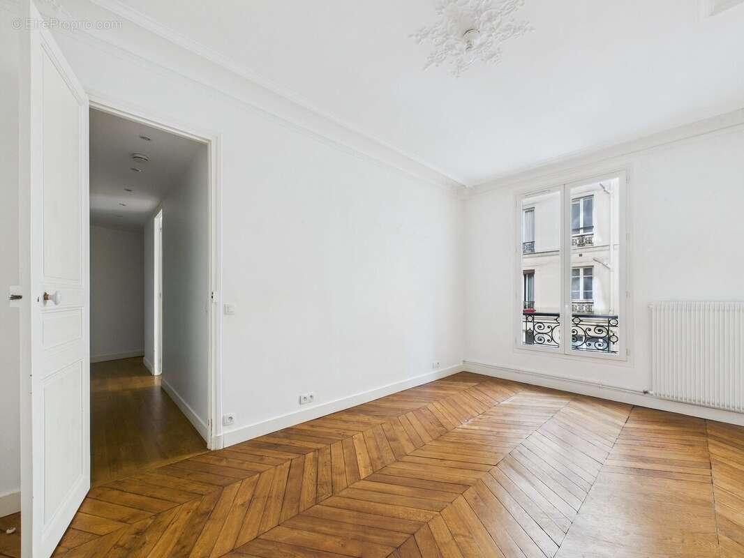 Appartement à PARIS-6E