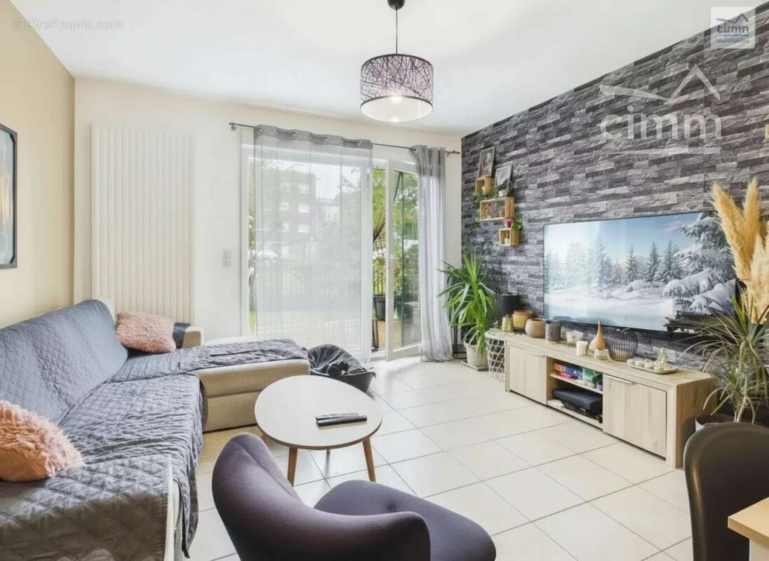 Appartement à LE RHEU