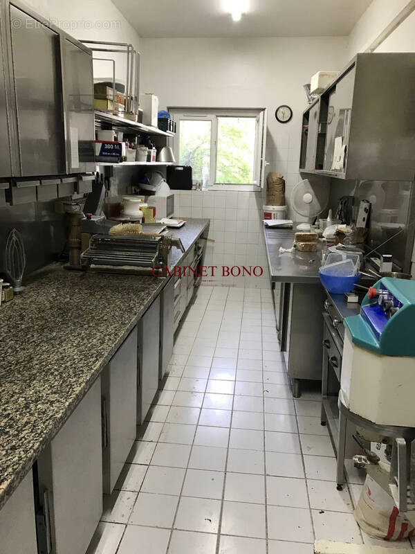 Autre à FONTAINEBLEAU