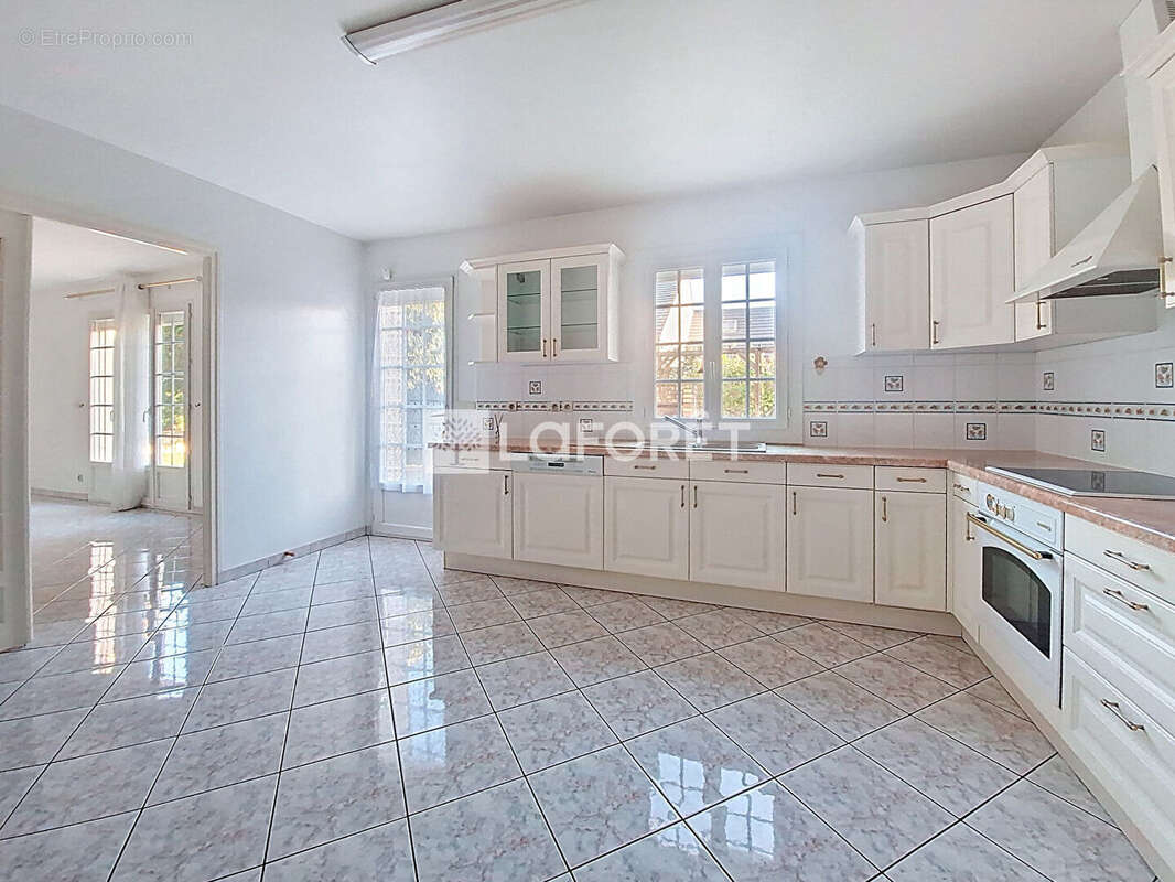 Maison à LEUVILLE-SUR-ORGE