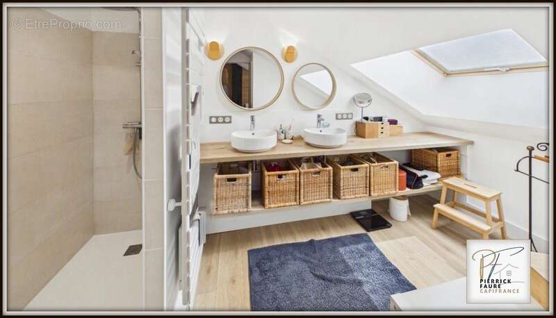 Briançon – Élégante maison familiale de 171.8m², jardin et garage - photo 15