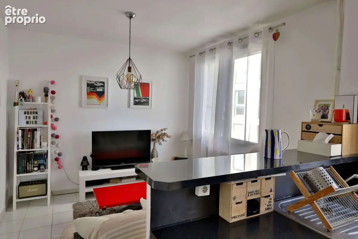 Appartement Type 3 - 58,13m2 habitables (loi carrez) - Balcon - Cave - Place de parking privative - photo 3