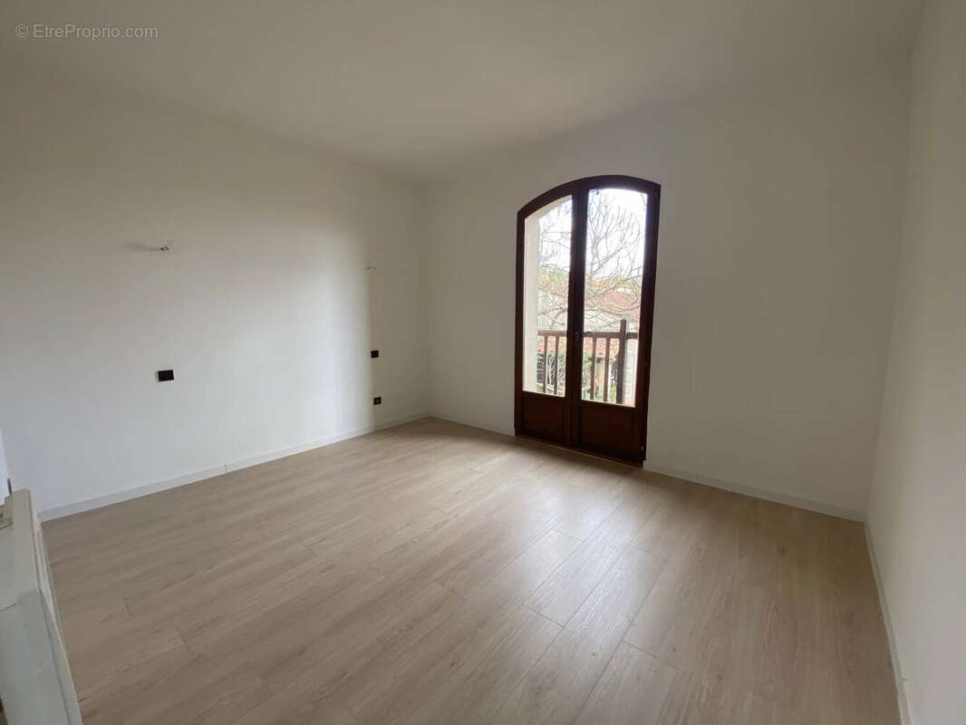 Maison à DREMIL-LAFAGE