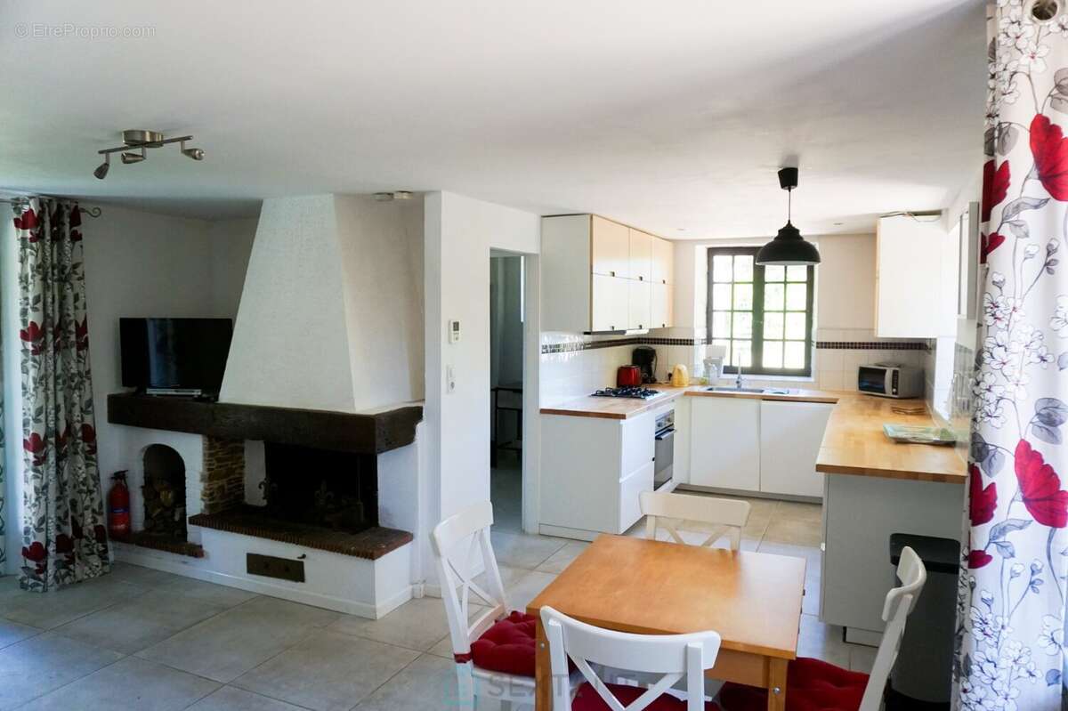 Charmant ensemble immobilier avec deux maisons et piscines au coeur du Périgord vert. - photo 11