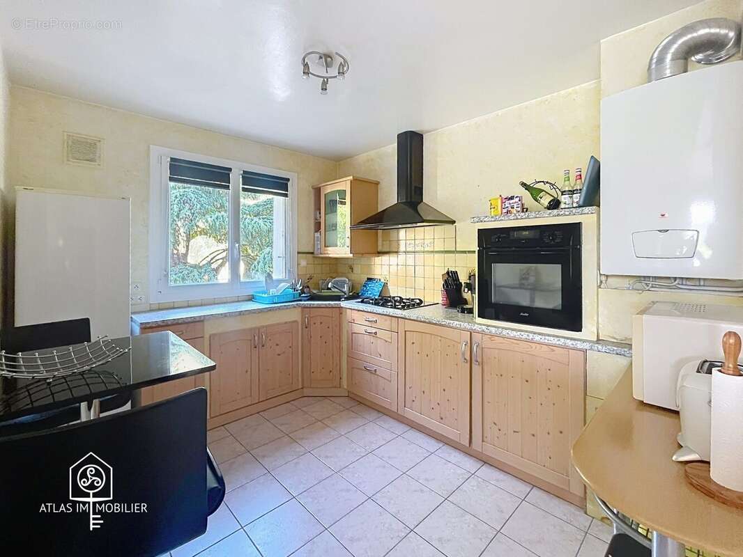 Appartement 64 m² à Rennes  - photo 2