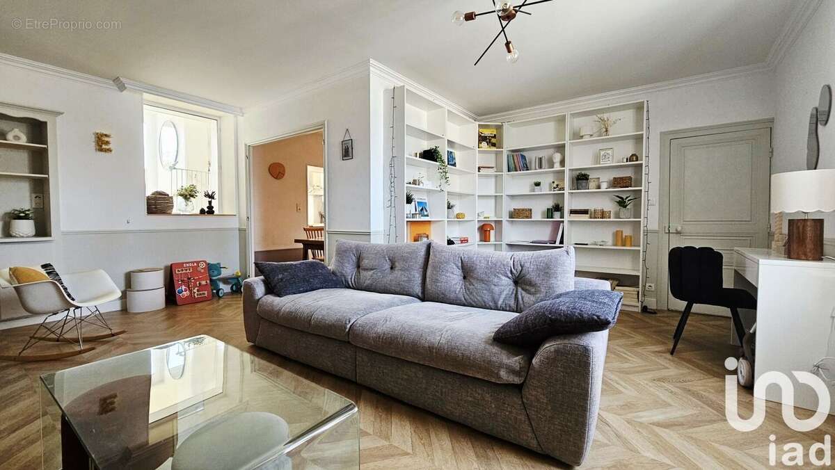 Photo 6 - Maison à LA CHAIZE-LE-VICOMTE