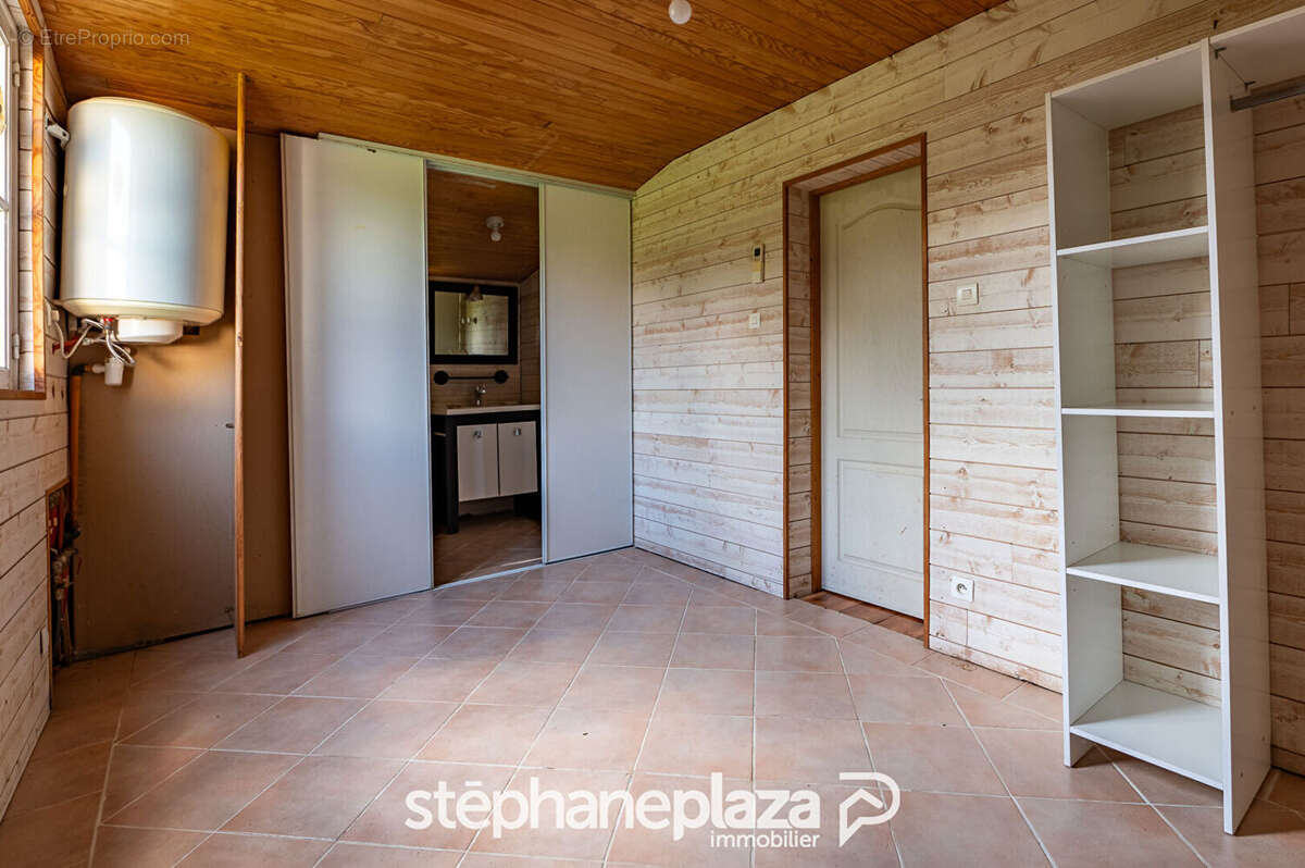 Maison à LA VILLE-DIEU-DU-TEMPLE