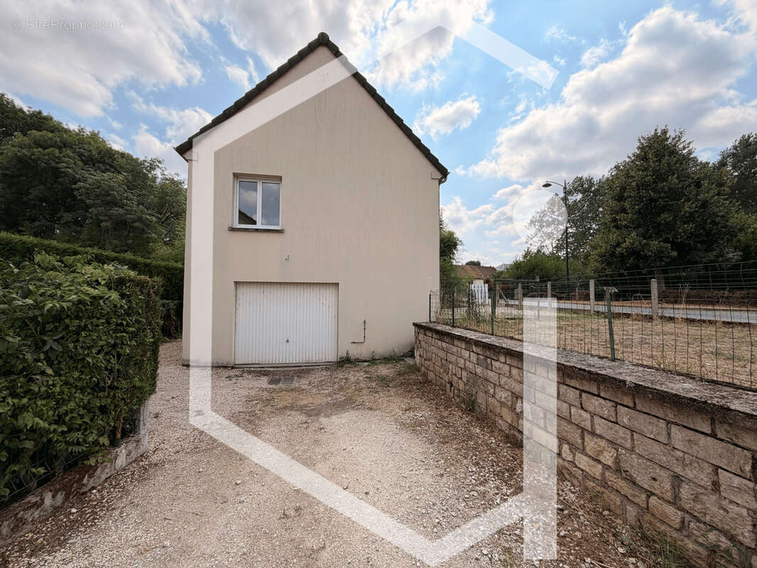 Maison familiale avec sous-sol complet au cœur de Boulleret - photo 18