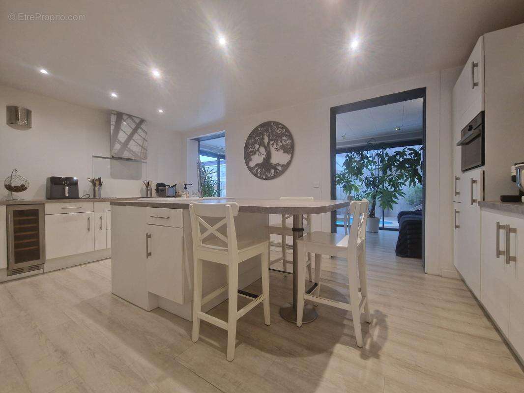 Maison à VAIRES-SUR-MARNE