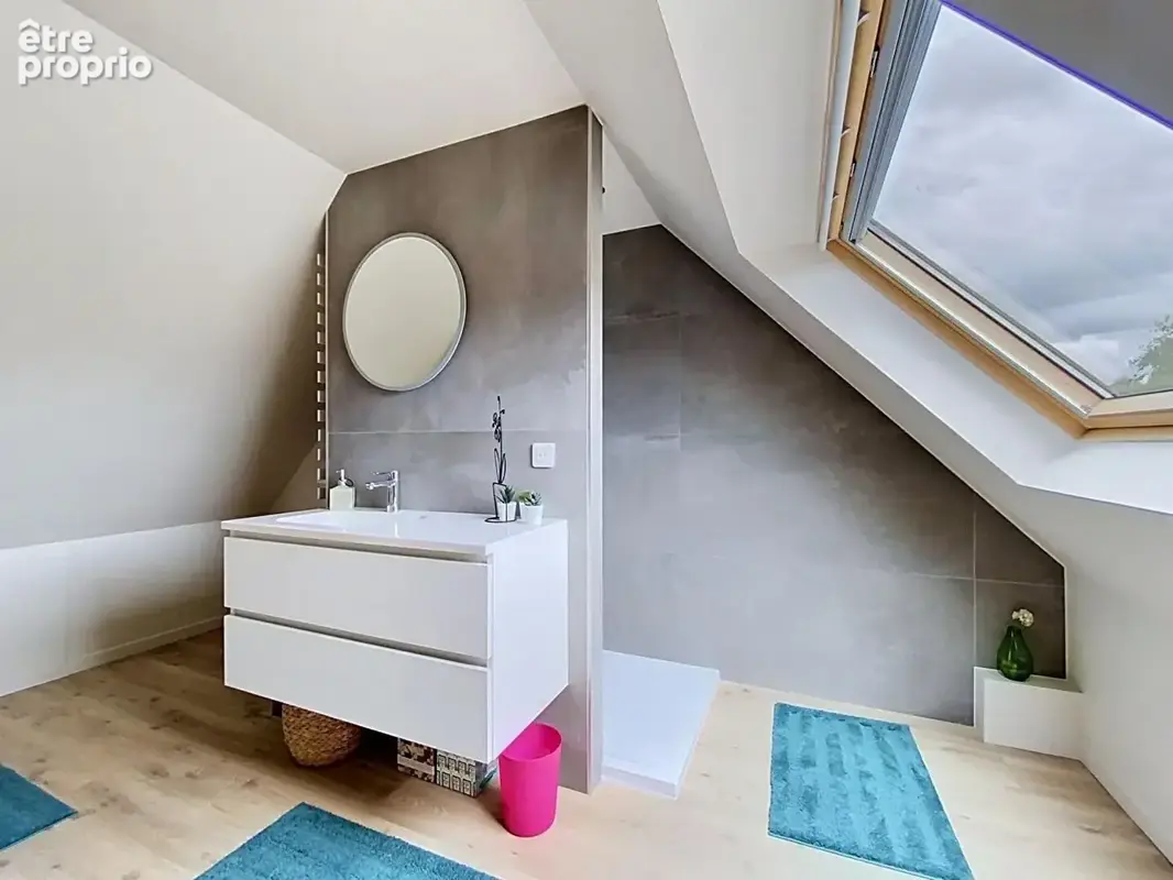 Villa individuelle avec piscine, 4 chambres, jardin et garages - photo 12