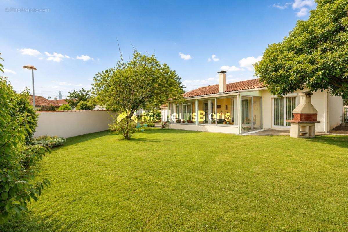 Maison familiale 101 m² avec 3 chambres et jardin arboré de 688 m² – Cholet - photo 10