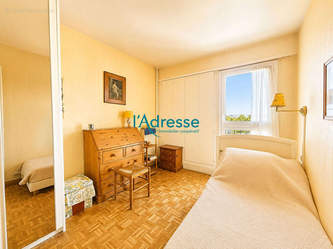 Limite Rueil - 3 pièces avec balcon et parking - photo 15