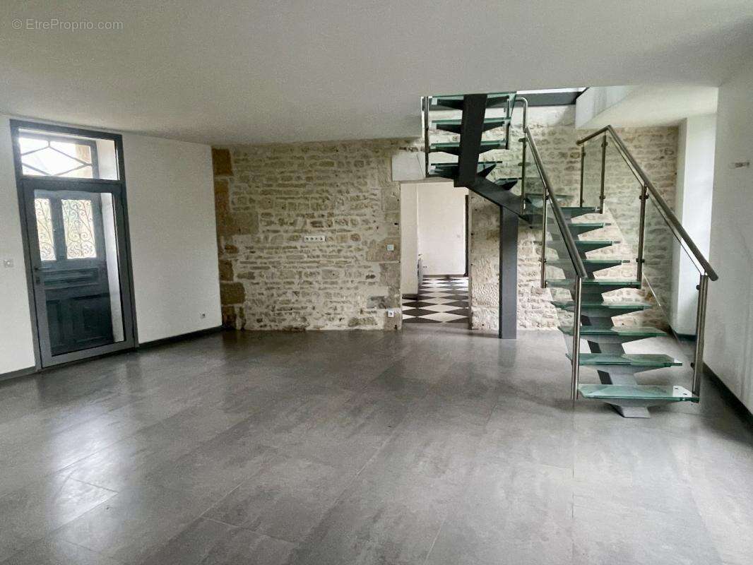 Maison à SALLES
