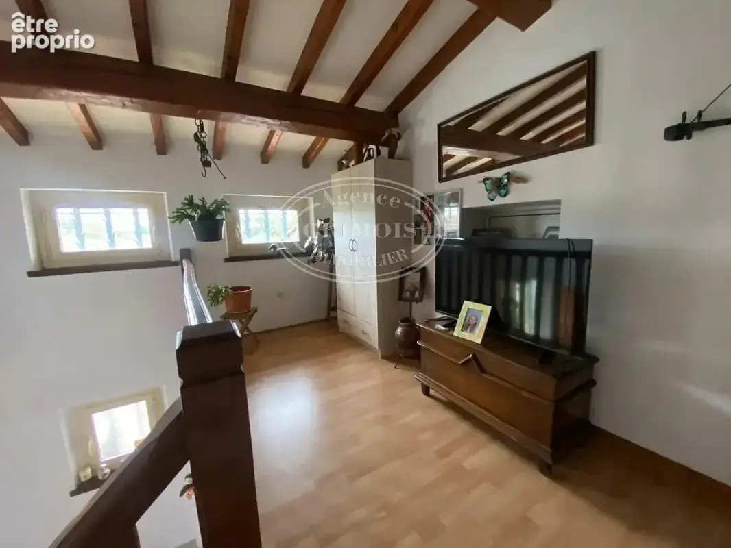 Maison 5 pièces 140m² piscine terrain 1800m² - photo 6