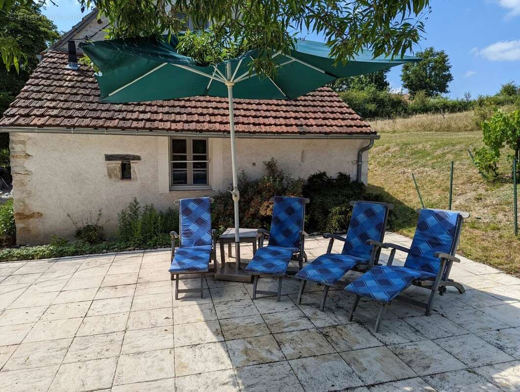 Maison à VICQ-EXEMPLET