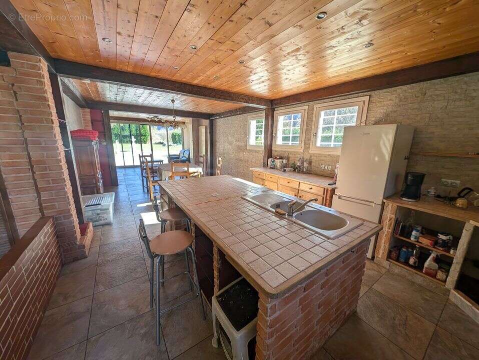 Maison à LA CHAPELLE