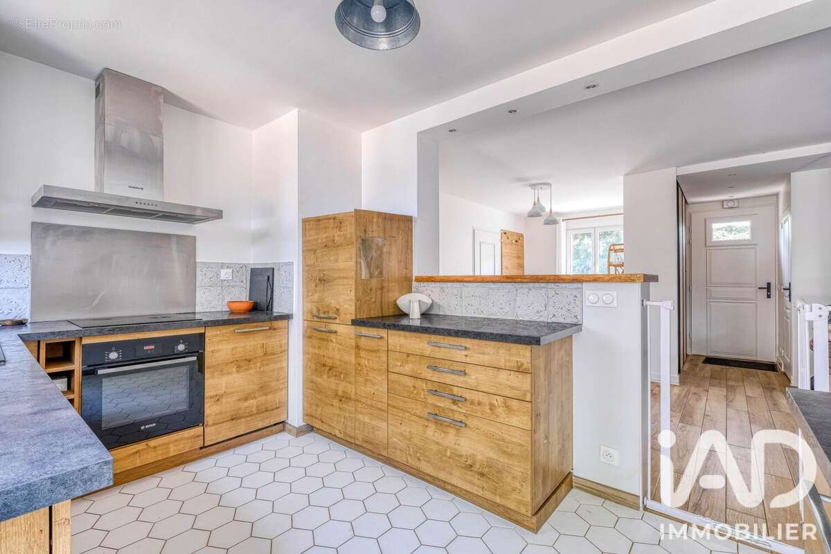Maison 93 m² à Saint-Germain-Sur-Morin  - photo 6