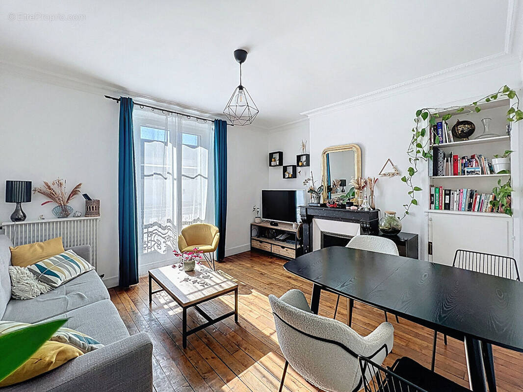 Appartement à SURESNES