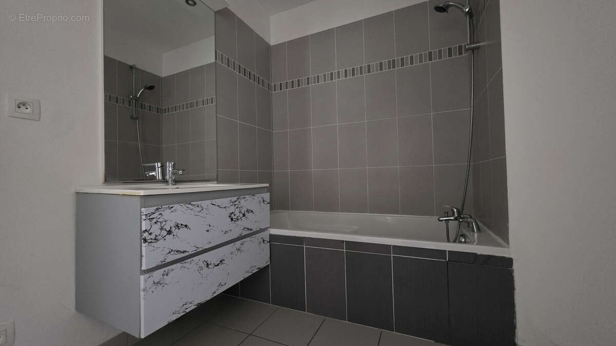 Appartement à VENISSIEUX