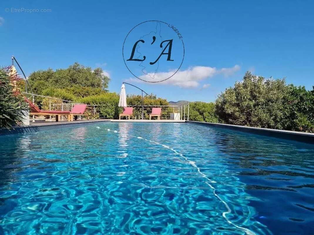 Maison à PORTO-VECCHIO