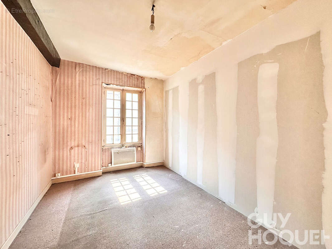 Appartement T3 de 93 m² au centre ville d'Orthez - photo 6