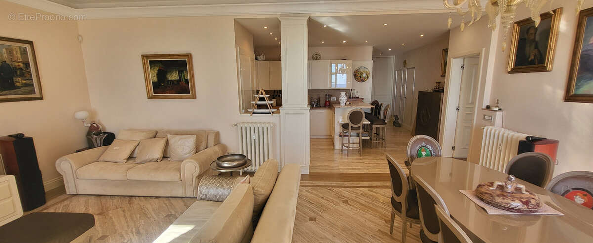 Appartement à MENTON