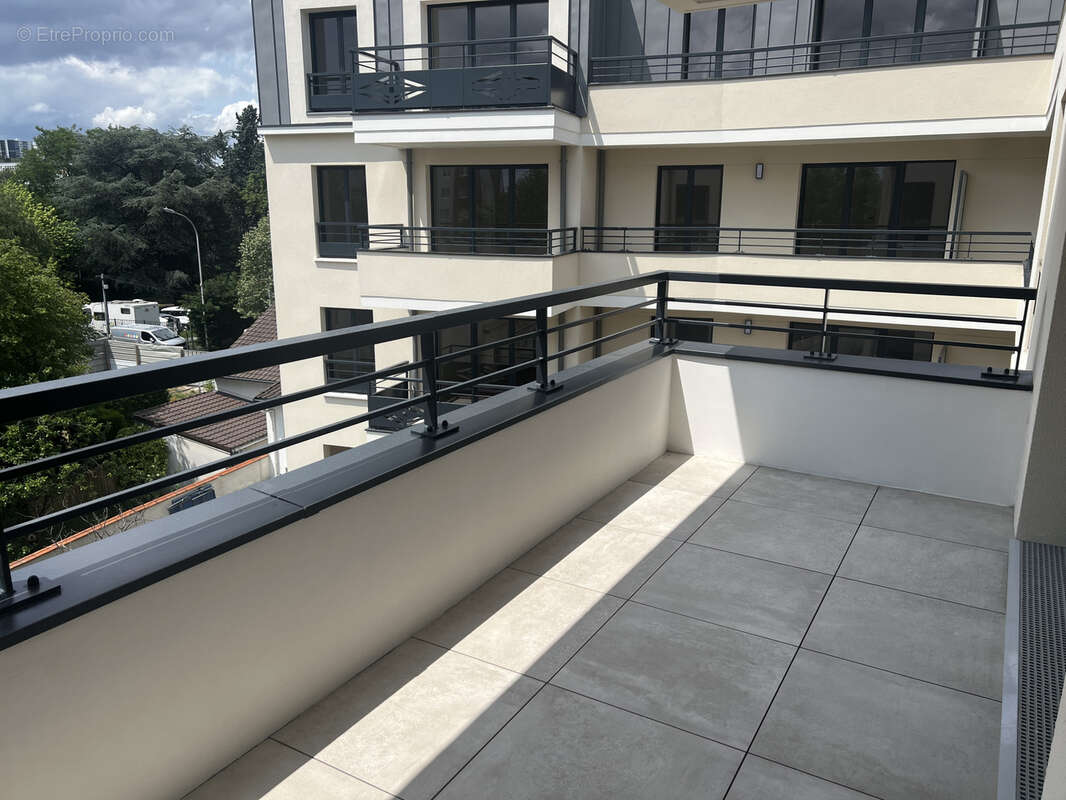 Appartement à LE PERREUX-SUR-MARNE