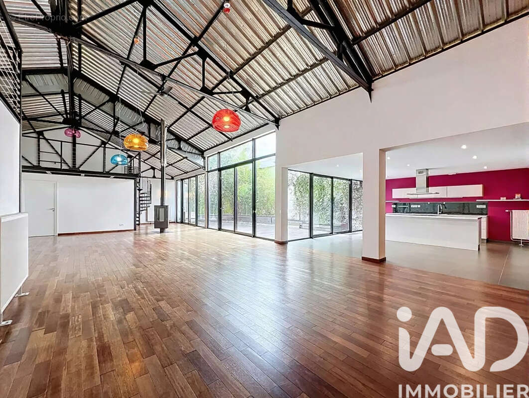 Photo 2 - Commerce à ROUBAIX