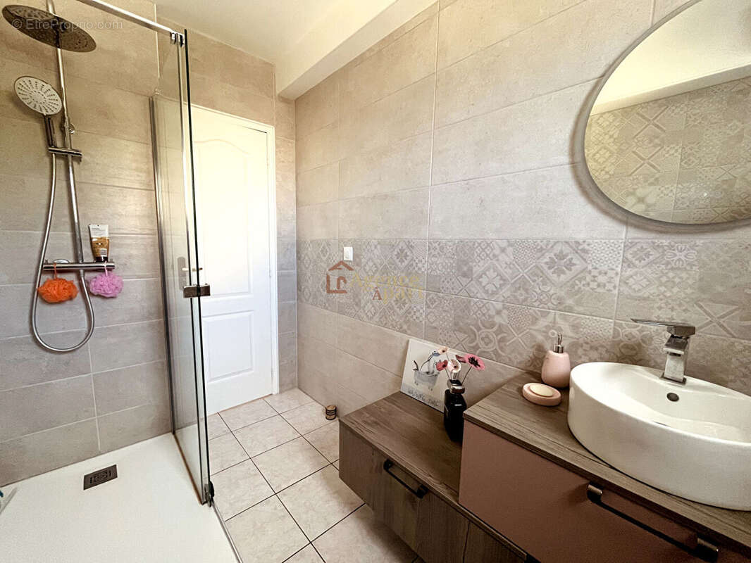 Maison à SAINT-MARTIN-DE-FONTENAY