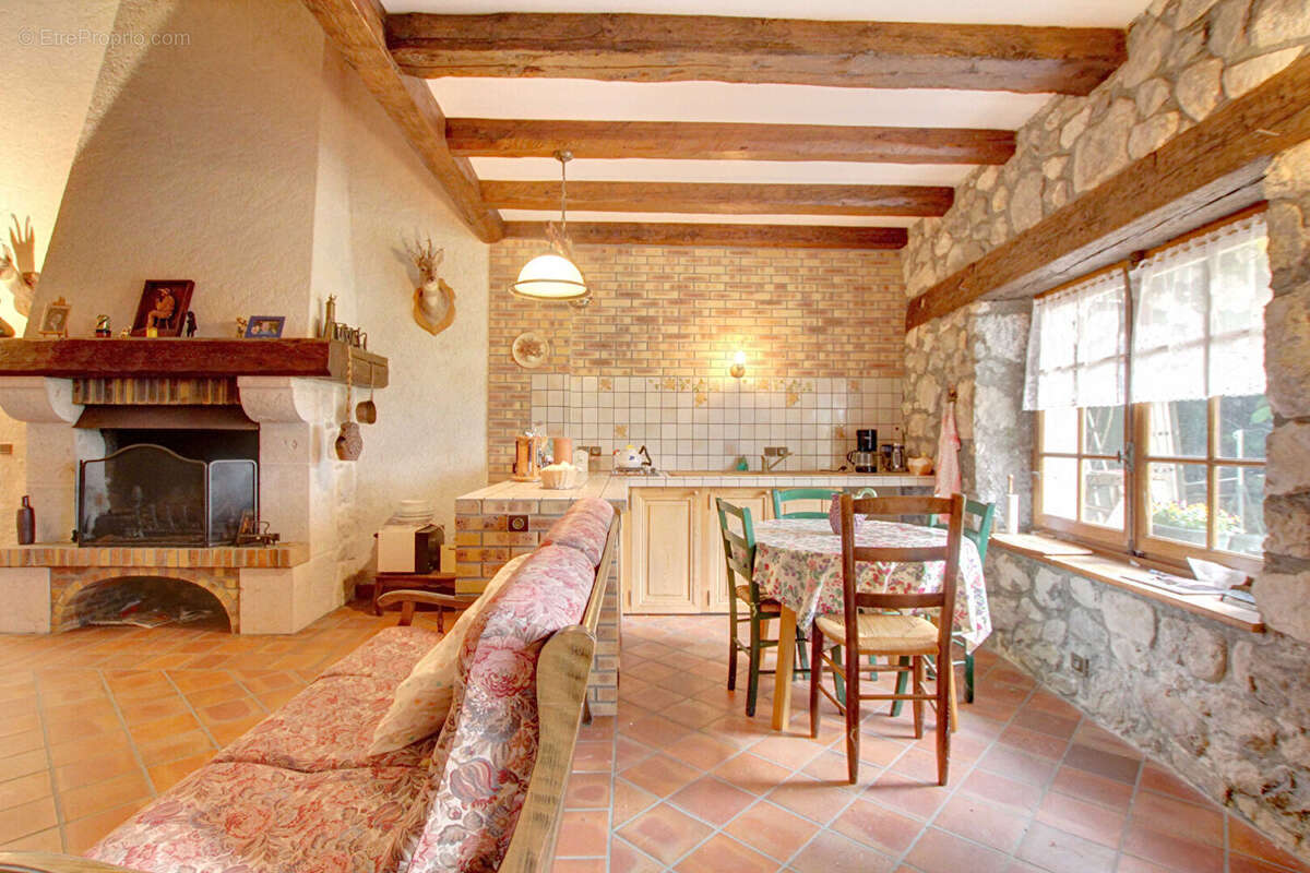 Maison à DOUCY-EN-BAUGES