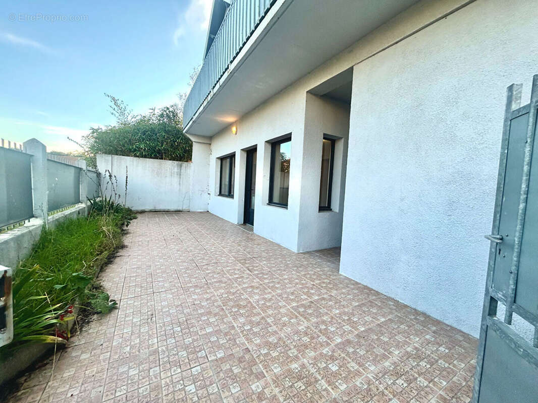 Appartement à FOURAS