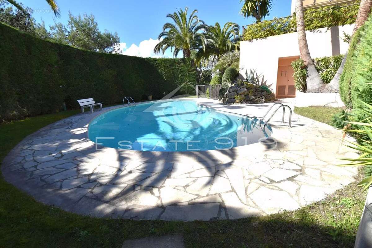 Appartement à LE CANNET