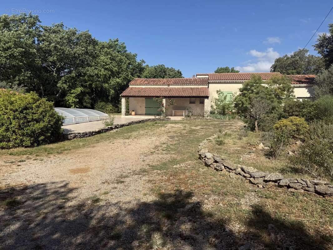 Maison à TOURVES