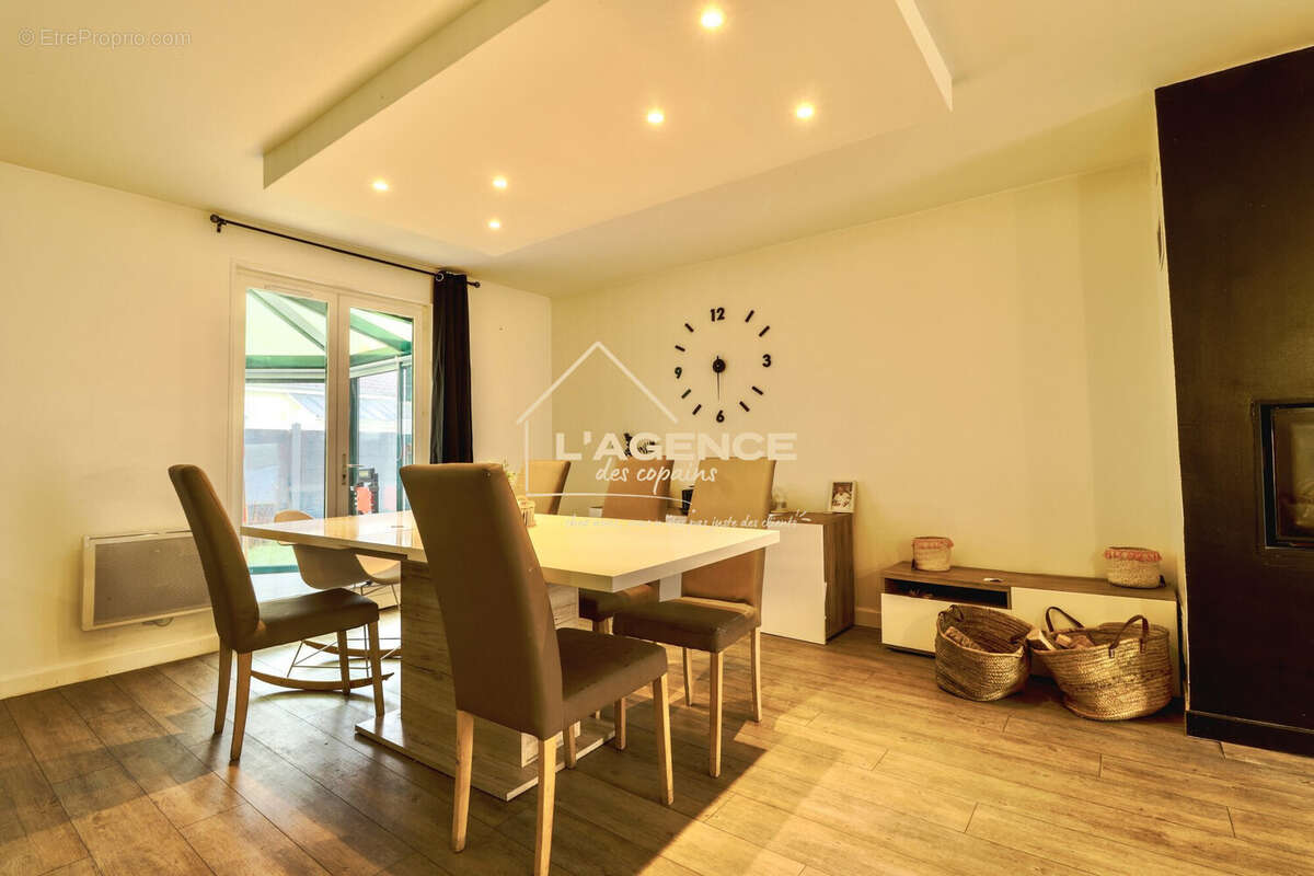 Maison à HAZEBROUCK