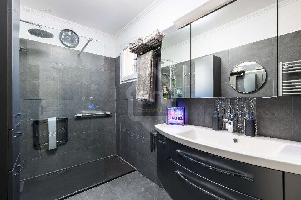 Maison à vendre 287m2 avec piscine à Carry Le Rouet - photo 8