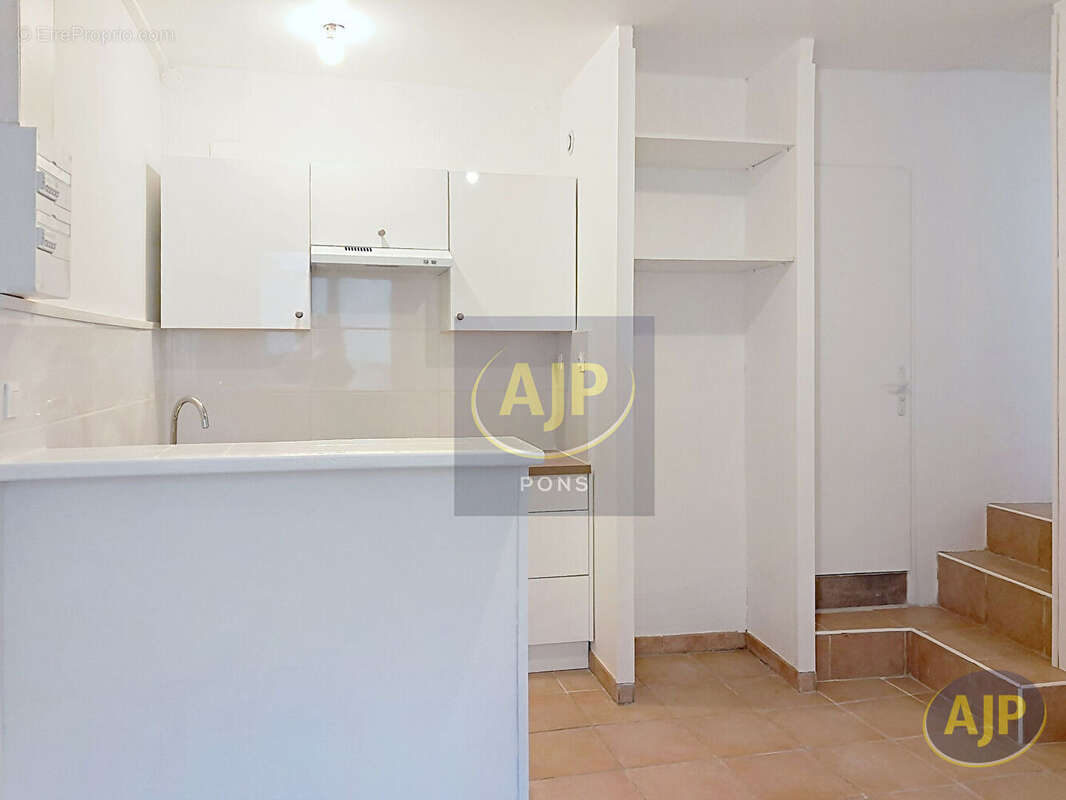 Appartement à PONS