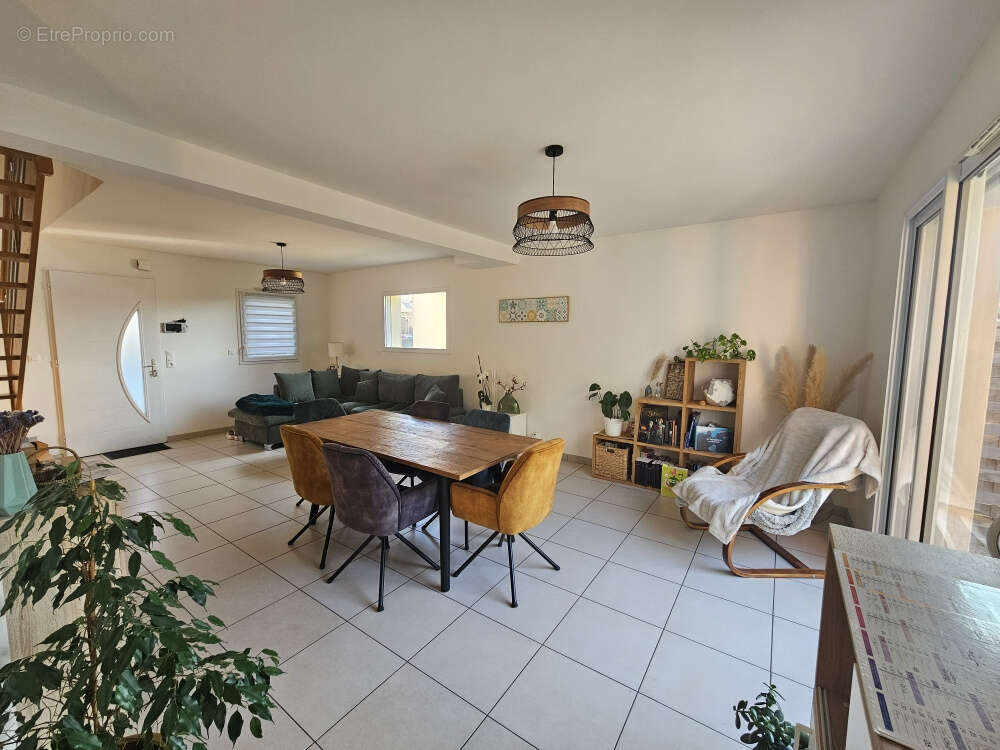 Maison à CORPS-NUDS