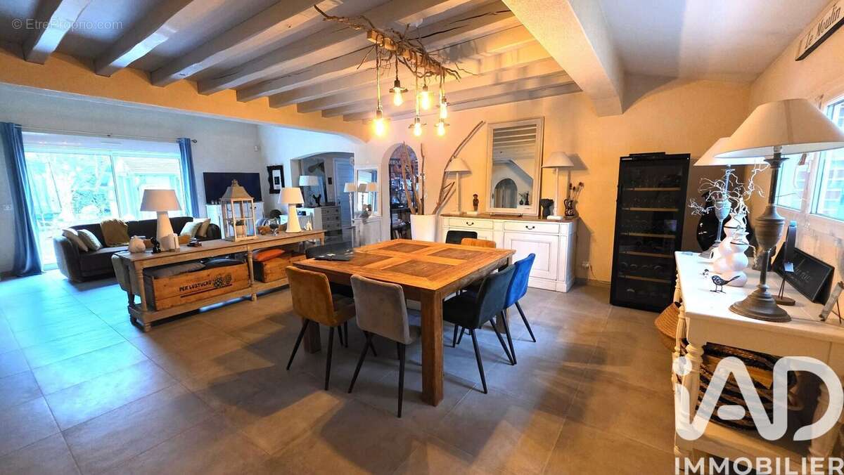 Photo 4 - Maison à CHEVILLON-SUR-HUILLARD